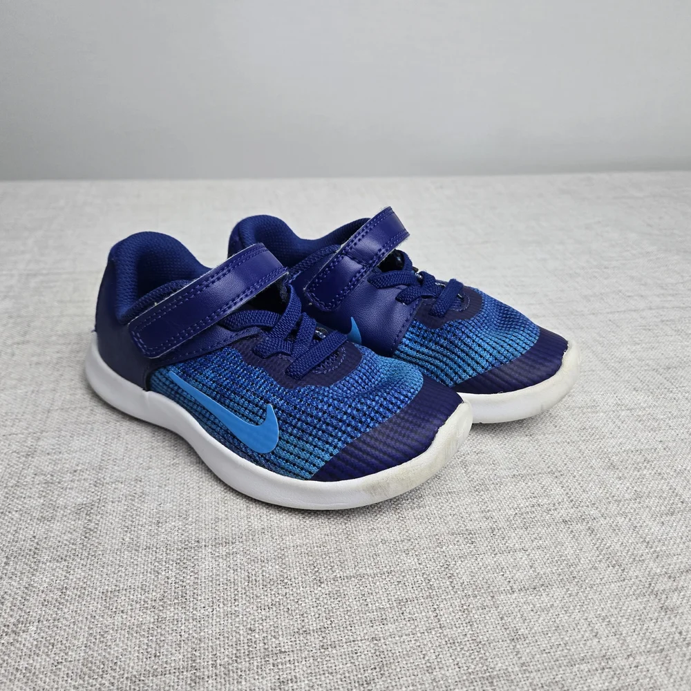 Nike Kids Blue Lightweight Sneakers